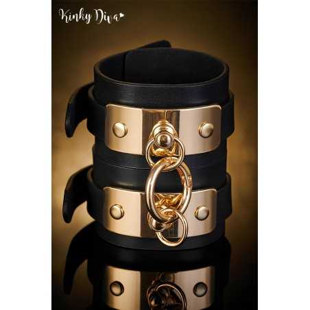 Prestaloveshop Menottes poignets noires plaque & anneau clip